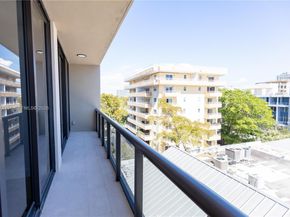 3034 Oak Avenue 408, Coconut Grove FL 33133