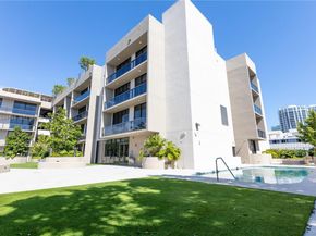 3034 Oak Avenue 408, Coconut Grove FL 33133