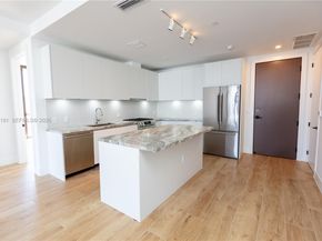 3034 Oak Avenue 408, Coconut Grove FL 33133