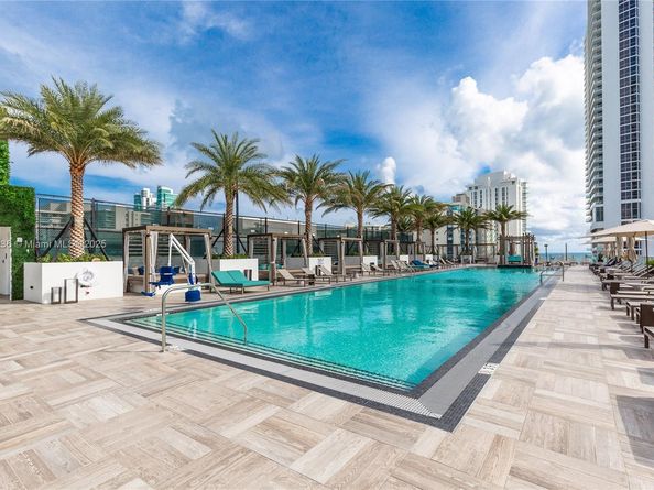 4010 S Ocean Dr R1609, Hollywood FL 33019