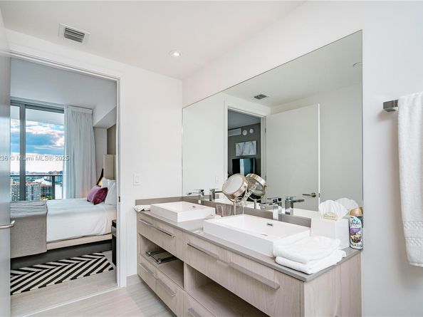 4010 S Ocean Dr R1609, Hollywood FL 33019