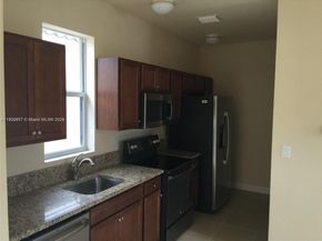 17107 SW 96th St, Miami FL 33196