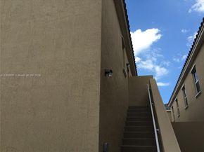 17107 SW 96th St, Miami FL 33196