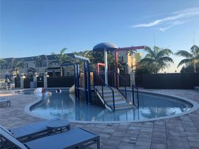 17107 SW 96th St, Miami FL 33196