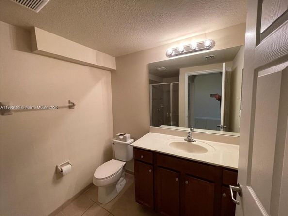 17107 SW 96th St, Miami FL 33196