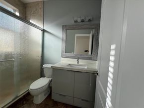 8001 W 36th Ave 1, Hialeah FL 33018