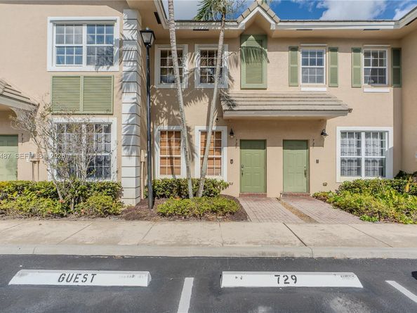 729 NW 42nd Ave, Plantation FL 33317