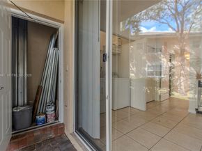 729 NW 42nd Ave, Plantation FL 33317