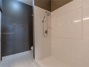 729 NW 42nd Ave, Plantation FL 33317