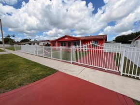 5223 NW 168th Ter, Miami Gardens FL 33055