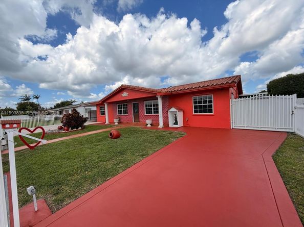 5223 NW 168th Ter, Miami Gardens FL 33055