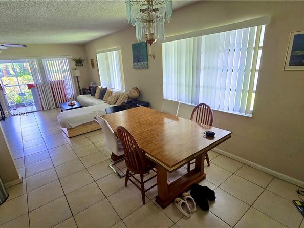 3711 Van Buren St 1, Hollywood FL 33021