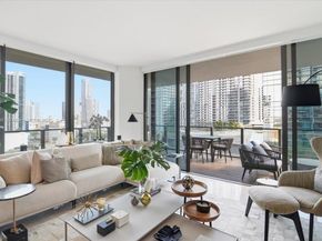 88 SW 7th St 1111, Miami FL 33130