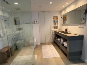 9 Island Ave 2207, Miami Beach FL 33139