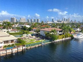 2935 NE 163rd St 4I, North Miami Beach FL 33160