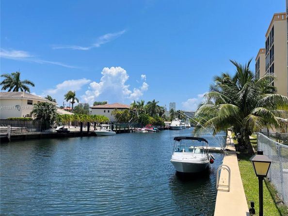 2935 NE 163rd St 4I, North Miami Beach FL 33160