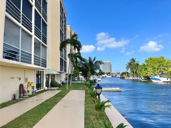 2935 NE 163rd St 4I, North Miami Beach FL 33160