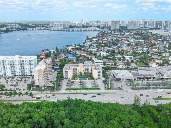 2935 NE 163rd St 4I, North Miami Beach FL 33160