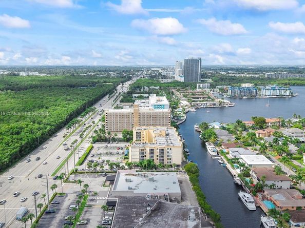 2935 NE 163rd St 4I, North Miami Beach FL 33160