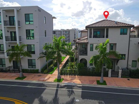 4260 NW 82nd Ave, Doral FL 33166