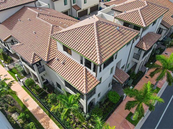 4260 NW 82nd Ave, Doral FL 33166