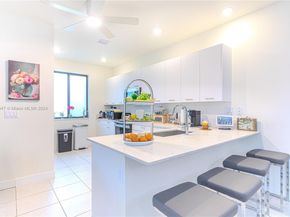 4260 NW 82nd Ave, Doral FL 33166
