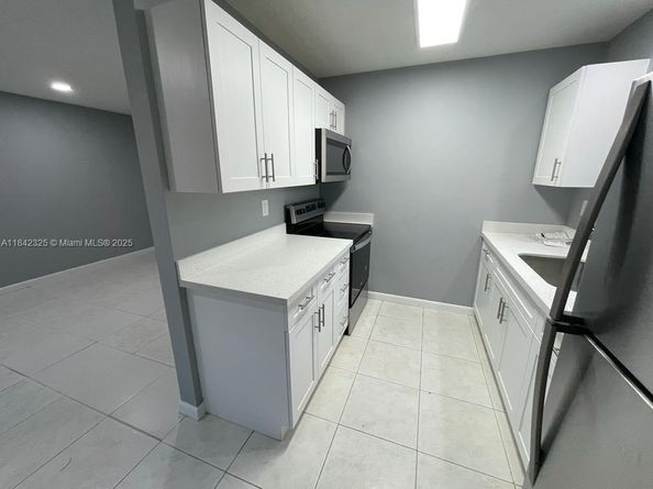 1905 Miami Rd, Fort Lauderdale FL 33316