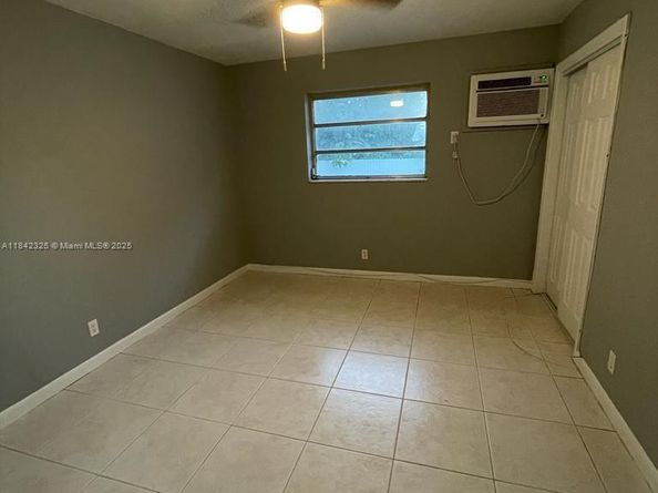 1905 Miami Rd, Fort Lauderdale FL 33316