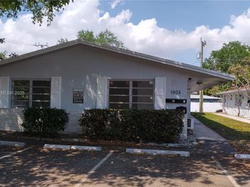 1905 Miami Rd