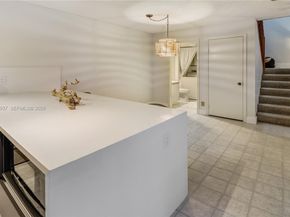 9977 NW 6th Ct 9977, Plantation FL 33324