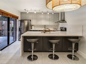 9977 NW 6th Ct 9977, Plantation FL 33324