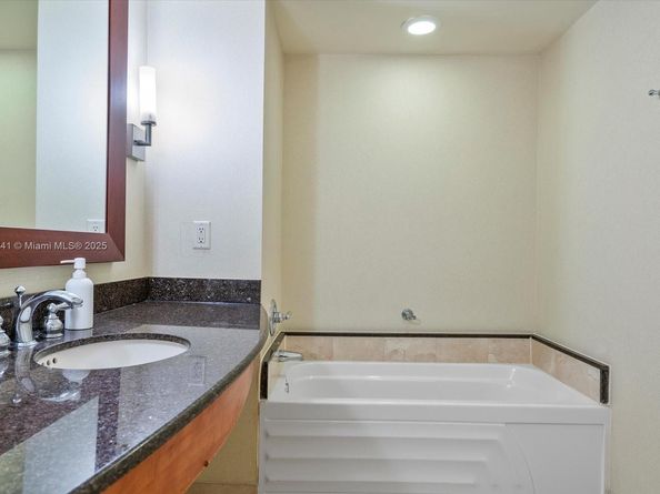 18001 Collins Ave 1117, Sunny Isles Beach FL 33160