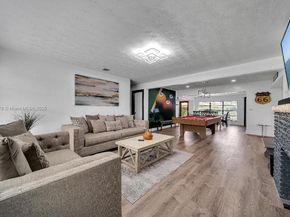 521 W Evanston Cir, Fort Lauderdale FL 33312