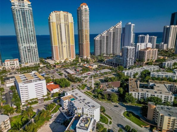 17800 Atlantic Blvd 402, Sunny Isles Beach FL 33160