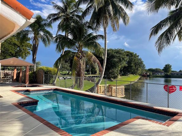 14604 SW 60th Ter, Miami FL 33183