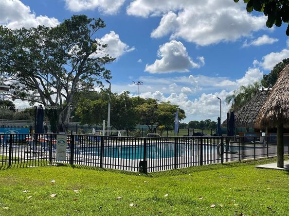 14604 SW 60th Ter, Miami FL 33183