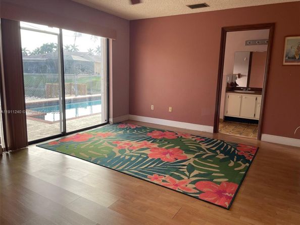 14604 SW 60th Ter, Miami FL 33183