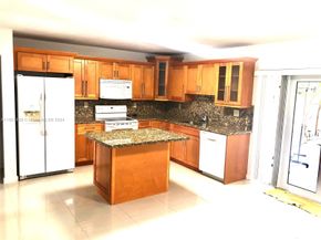 9633 SW 20th Ter 9633, Miami FL 33165