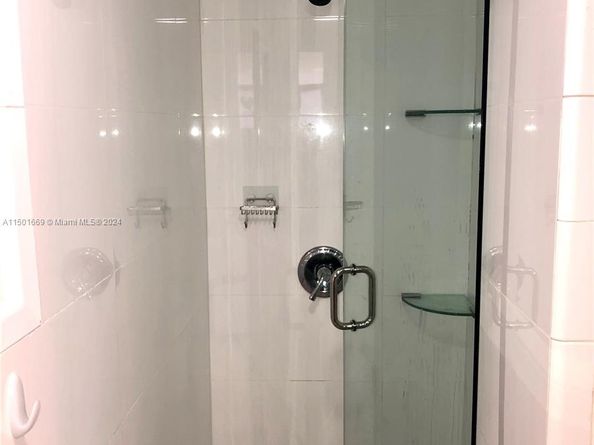 9633 SW 20th Ter 9633, Miami FL 33165