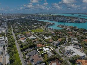 253 Bal Cross Dr, Bal Harbour FL 33154