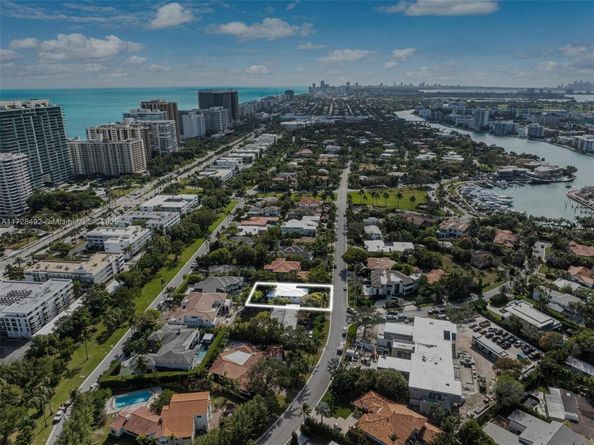 253 Bal Cross Dr, Bal Harbour FL 33154