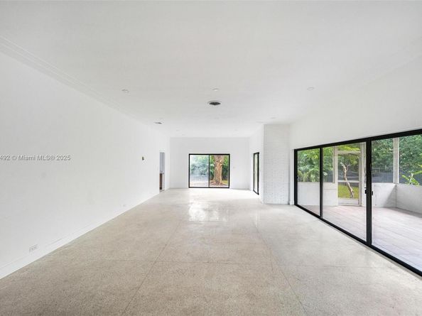 253 Bal Cross Dr, Bal Harbour FL 33154
