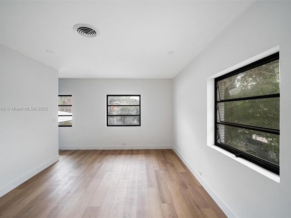 253 Bal Cross Dr, Bal Harbour FL 33154