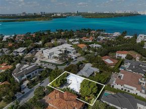 253 Bal Cross Dr, Bal Harbour FL 33154