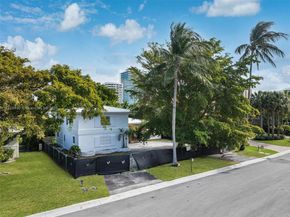 253 Bal Cross Dr, Bal Harbour FL 33154