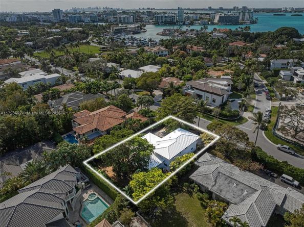 253 Bal Cross Dr, Bal Harbour FL 33154