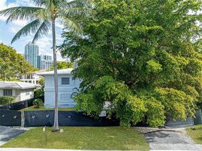 253 Bal Cross Dr, Bal Harbour FL 33154