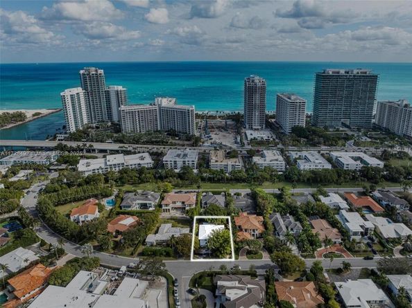 253 Bal Cross Dr, Bal Harbour FL 33154