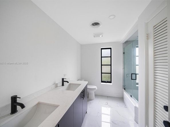 253 Bal Cross Dr, Bal Harbour FL 33154