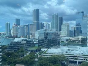 540 Brickell Key Dr 1809, Miami FL 33131
